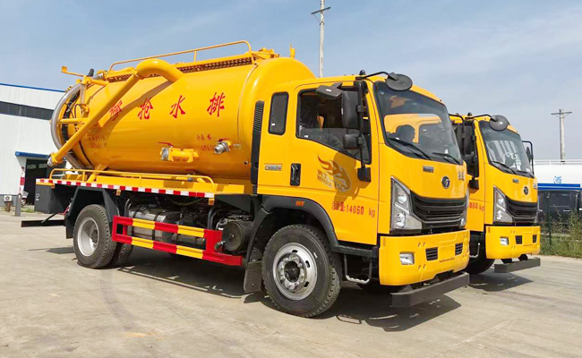重汽12方清洗吸污车 国六